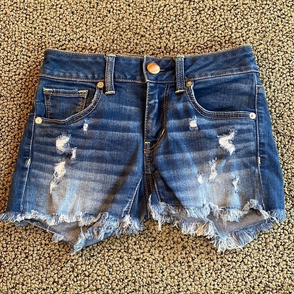 American Eagle Super Stretch Distressed Jean Shorts Size 00- Like New Condition - Picture 1 of 5